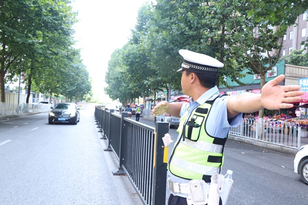 贵阳市白云区:治乱还路 畅通民心