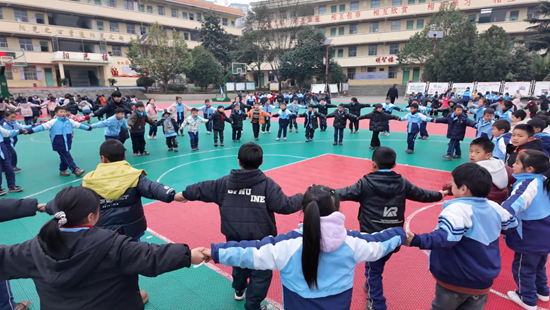 盘州市首批高海拔农村公办学校供暖试点陆续投入使用