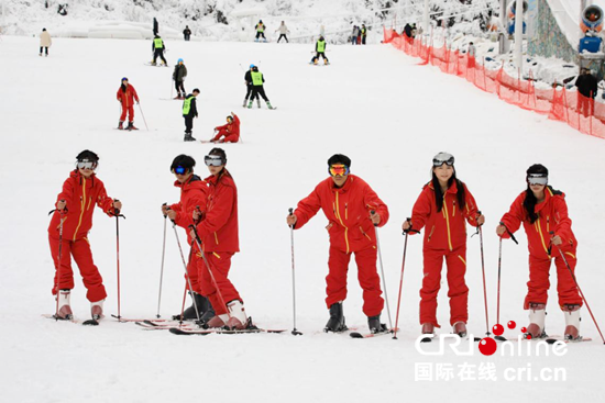 六盘水市钟山区梅花山国际滑雪场2026雪季开板