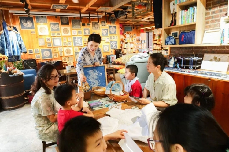 黔东南州辉煌70年|离乡→归巢:侗寨青年的“守根”与“新生”