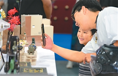 满足情绪价值 留存城市记忆 特色文创成文旅市场新宠(文旅新象) null