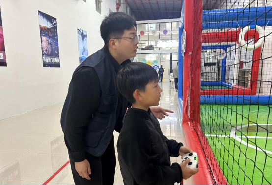 河北星途达青少年无人机科创中心正式成立 助力打造保定科创教育新高地 null