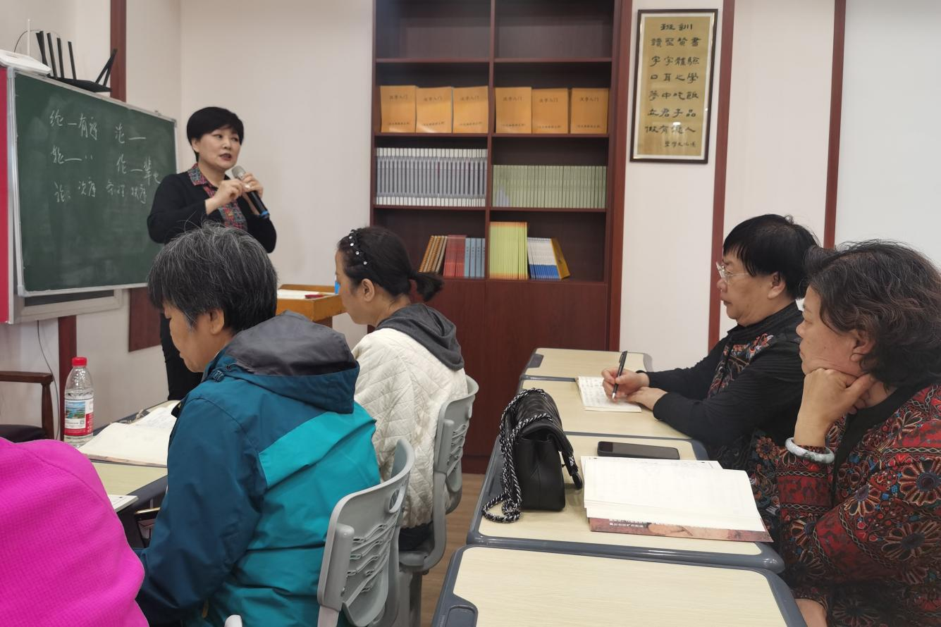 保定徐水:“贤人”马大姐退休七年讲授百场国学公益课