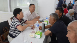 保定阜平：专家惠民进乡村 便民服务暖民心