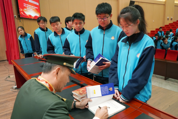 河北曲阳:英雄足迹映初心 青春奋斗正当时