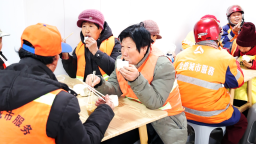 河北南皮：“免费午餐”暖心胃 志愿服务传温情