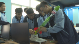 石家庄市鹿泉区第一中学开展第十一个“中国航天日”主题活动