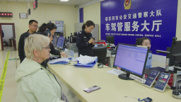 绥芬河口岸迎来今年首批入境自驾游团队