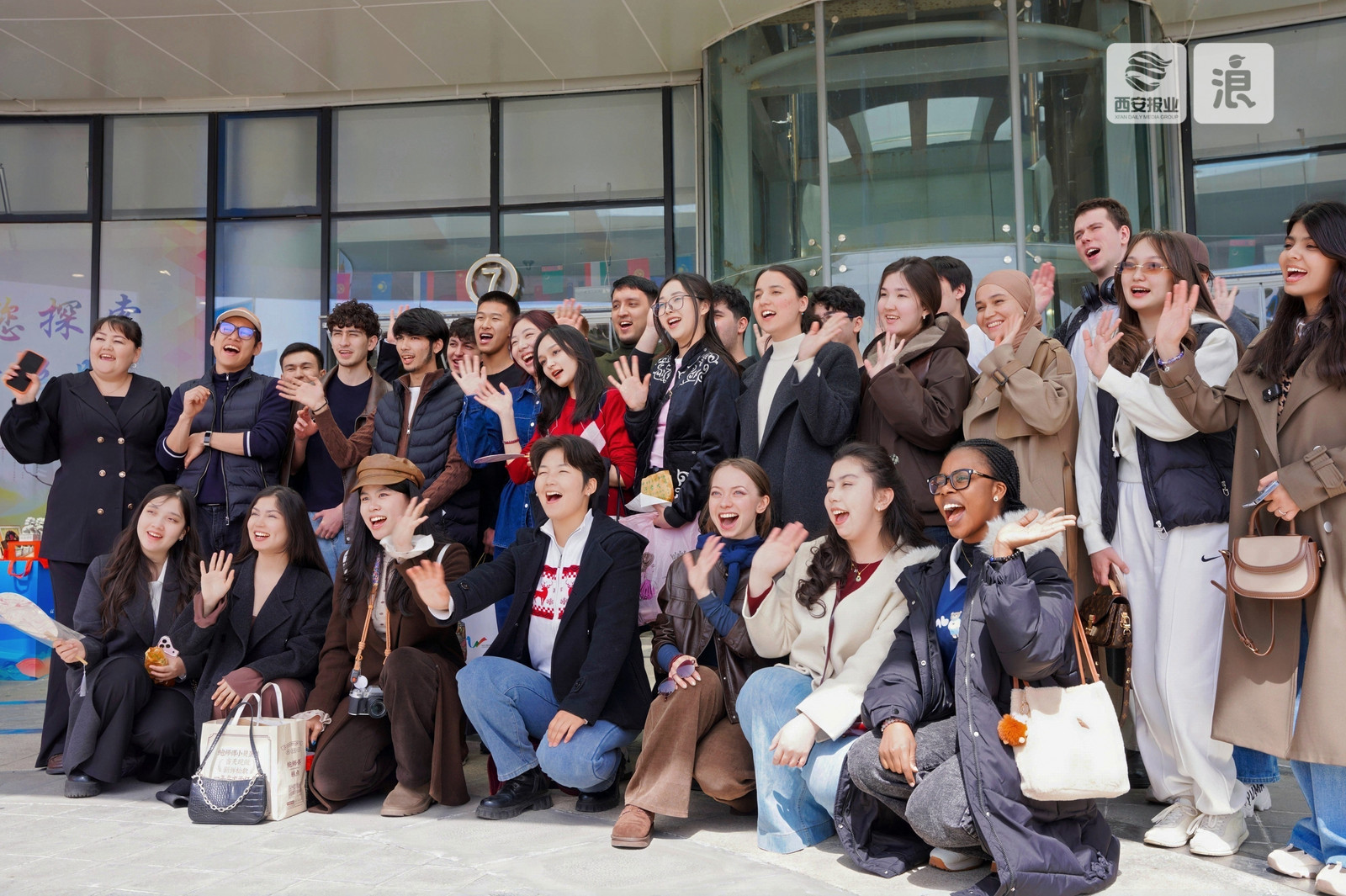 “春满人间 文明互鉴”丝路文化集市民俗嘉年华活动在西安启幕