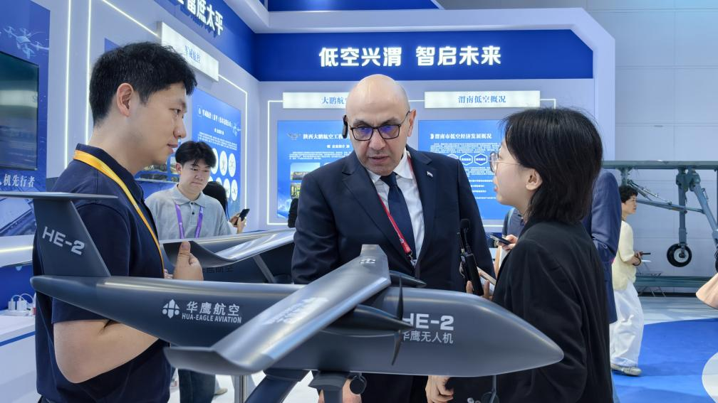 【大使带您看丝博】俯瞰城市发展 渭南低空经济“飞”出“加速度”