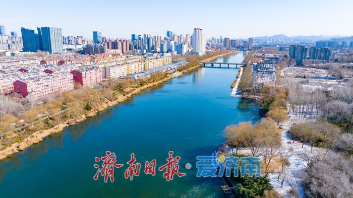 一年四季 泉在济南丨蓝天为幕,冰雪作景:一场雪后的济南细节之美