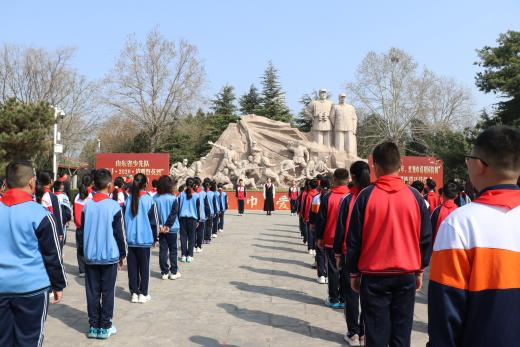 山东各级少先队组织开展“追寻·2026·清明祭英烈”主题活动