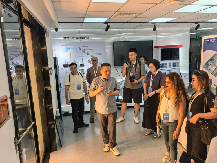 【Hi,Shandong】Qingdao Builds A Digital‑Intelligent Industry Hub Along the Songling Road