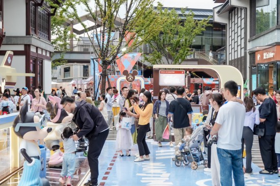 南京光环花园城开业 首届城市艺术探索季同步启幕