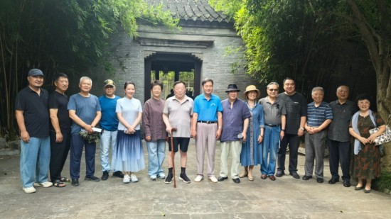 泰州海陵建区三十周年主题摄影作品展在泰州开幕