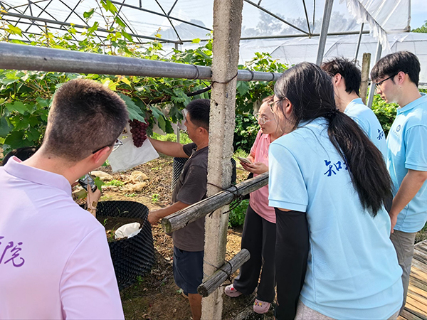 南京曉莊學院電子工程學院學子赴廣西全州縣開展暑期社會實踐活動
