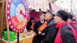 十二“食”辰奇遇记丨江苏中行举办“3·15”金融消保Timewalk宣教活动