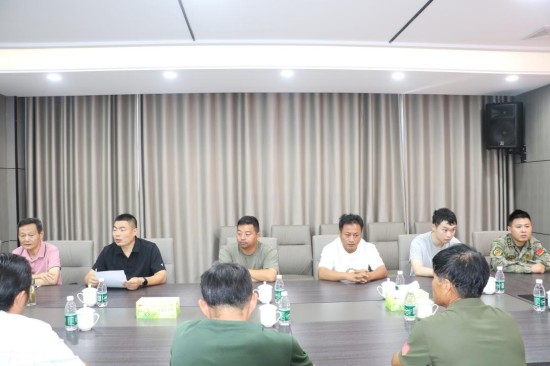 东台市许河镇召开八一建军节座谈会共叙军民鱼水情