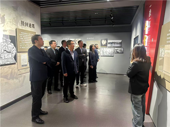 中国人寿财险泰州市中心支公司开展主题党日活动