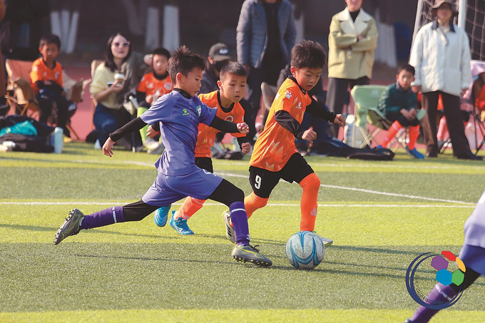 “苏超”让南京另一面破壁而出