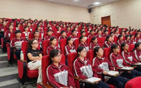 “勿忘国耻 强国有我” 徐州中小学新时代国防教育思政课形式新颖