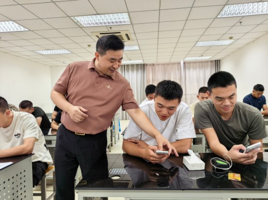 南通如東為退役軍人送上暖心“就業套餐”