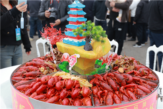 从塘口直达舌尖 第一网盱眙龙虾抢“鲜”登场