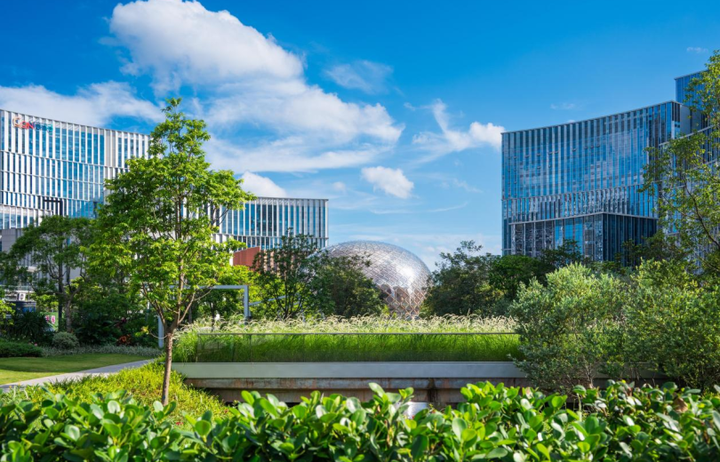 Guangzhou’s Huangpu: Industries Reach New Heights as Greenery Spreads All Around