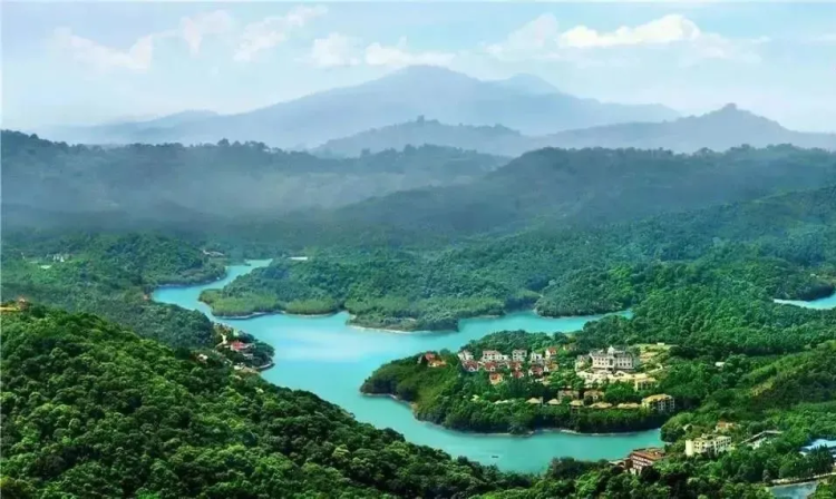 Huangpu kicks off Mucuna Birdwoodiana Cultural Tourism Season at Tianlu Lake