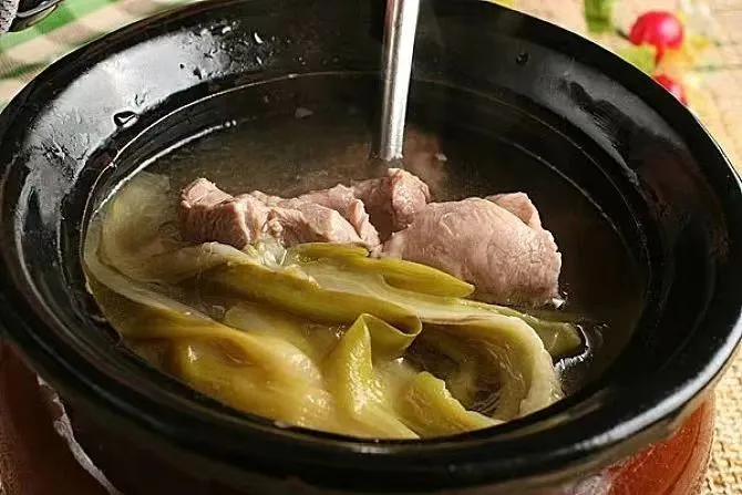 Indulge in winter delicacies in Huangpu