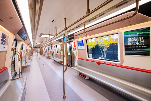 New tech-packed trains enhance Guangzhou's urban transit
