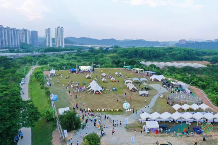 Huangpu welcomes strawberry season