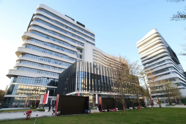 Huangpu's key projects enter busy spring mode