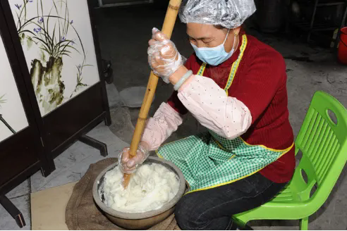 Huangpu delicacies selected as intangible cultural heritage items