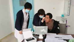 大连市普兰店区残联开展全国爱耳日宣传服务活动