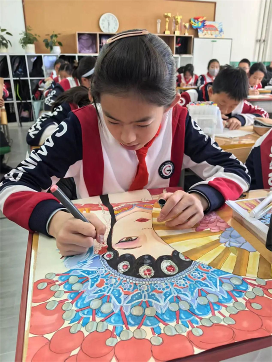 大连市第八十中学教育集团附属第一小学第二季校本课程艺术作品展举行_fororder_教育大连十八1