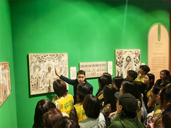 多元研学活动在辽博举行 搭建青少年与历史的“对话桥梁”_fororder_图片3