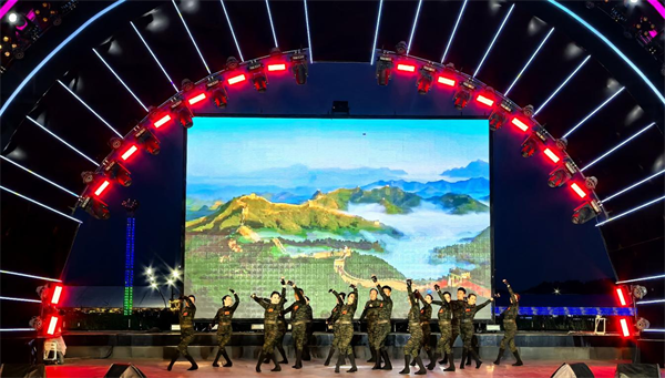 沈阳市浑南区举办庆祝中国人民解放军建军98周年文艺汇演_fororder_马静浑南1