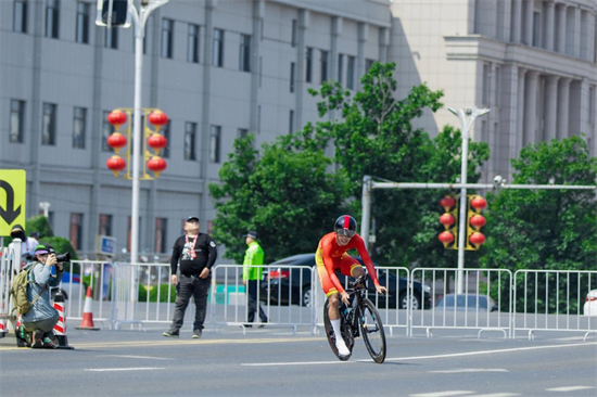 2025年中国公路自行车联赛暨中国自行车运动骑游大会湖系列·康平站开赛_fororder_常自行车2