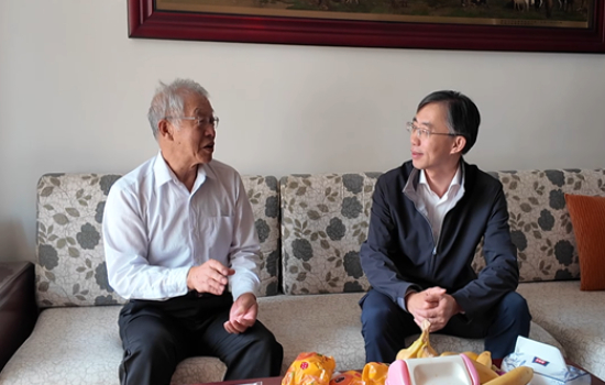 沈阳市民政局领导班子成员走访慰问老年群体 拉开“敬老月”温情序幕_fororder_图片8