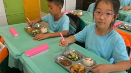 沈阳蒲松路小学“创意大厨” 为新学期助力