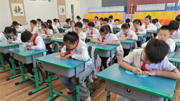 沈阳市南京一校长白岛第一小学开展“铭记历史、吾辈自强”系列活动