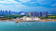 葫芦岛：碧海金沙引客来