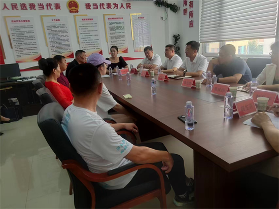 营口市人大常委会开展人大代表进站接待群众活动_fororder_营口人大1
