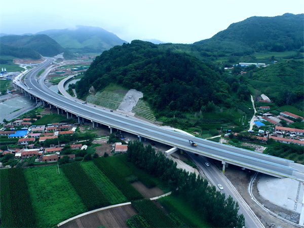 天堑变通途的淬炼之路——中铁本桓高速二工区项目建设纪实_fororder_微信图片_20250729091806