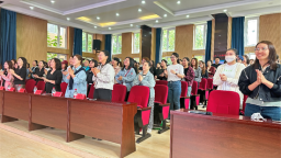 沈阳市于洪区家庭教育指导服务团队走进市实验中海城小学