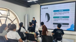 以美育人 古韵润心 古典美学在沈阳大华社区养老服务站开讲