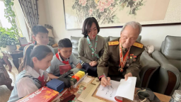 探望老将军 沈阳市辉山学校红蒲少年军校开展特殊思政课