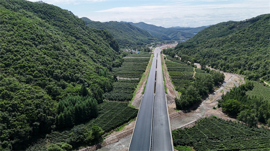 中铁北京局本桓高速十工区项目大干纪实_fororder_2