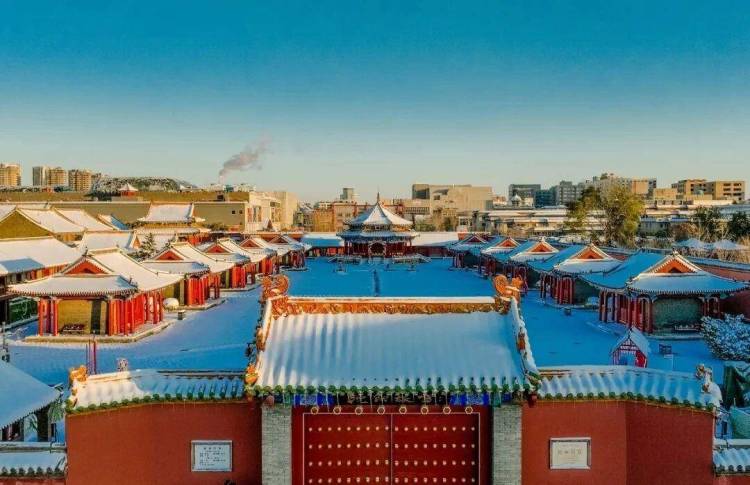 沈阳下雪了，故宫美成诗